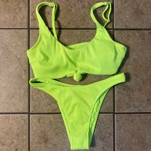 HOLLISTER Neon green ribbed bikini—like new!